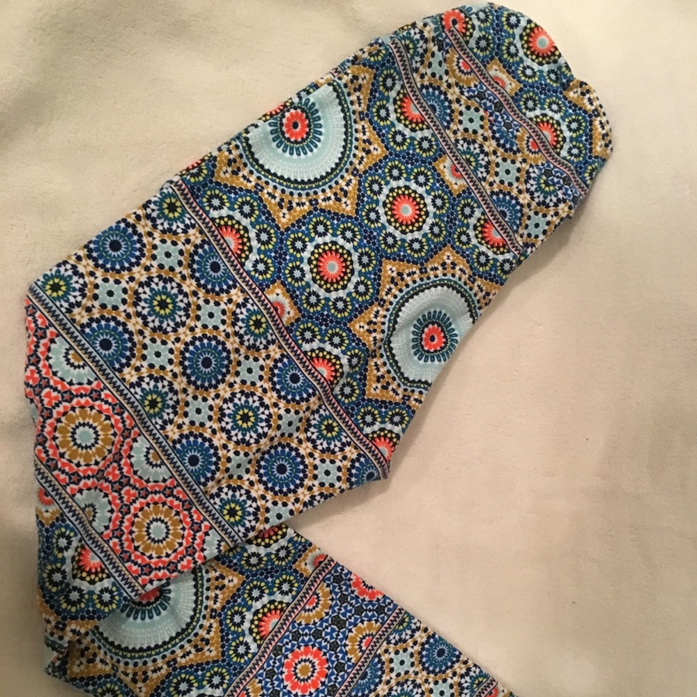 New Lularoe One Size Leggings